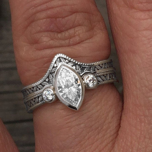 Women's Retro Simple And Exaggerated Personality Ring