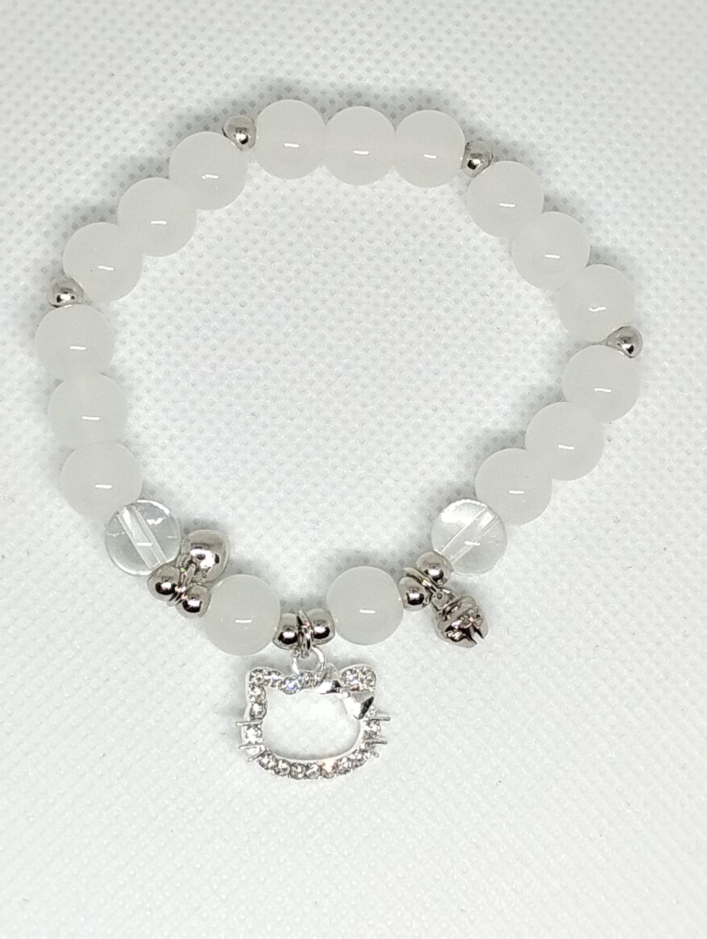 White - Beaded Bracelet